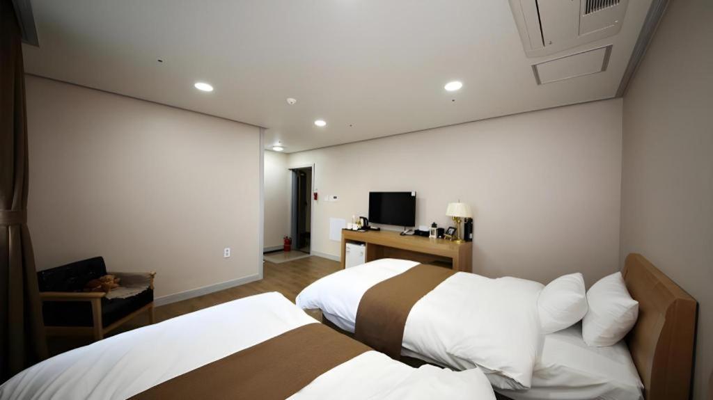 Hotel Aroha Jeju Согвіпо Екстер'єр фото