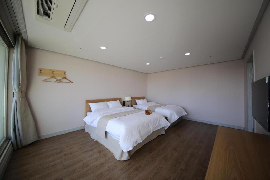 Hotel Aroha Jeju Согвіпо Екстер'єр фото