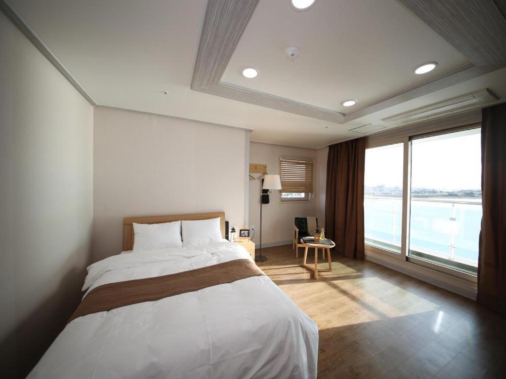Hotel Aroha Jeju Согвіпо Екстер'єр фото