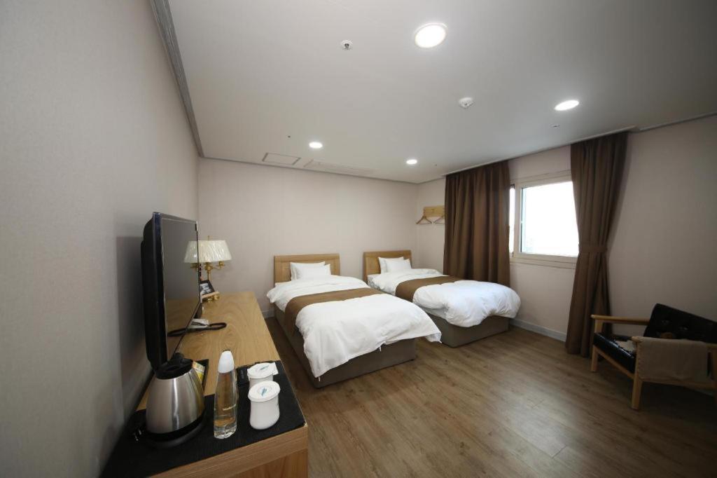 Hotel Aroha Jeju Согвіпо Екстер'єр фото